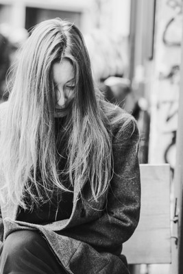 » #5/9 « / On the streets of Berlin.... / Blog post by <a href="https://strkng.com/en/model/lysann/">Model Lysann</a> / 2018-03-18 11:45 / Schwarz-weiss