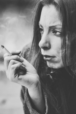 » #6/9 « / On the streets of Berlin.... / Blog post by <a href="https://strkng.com/en/model/lysann/">Model Lysann</a> / 2018-03-18 11:45 / Portrait