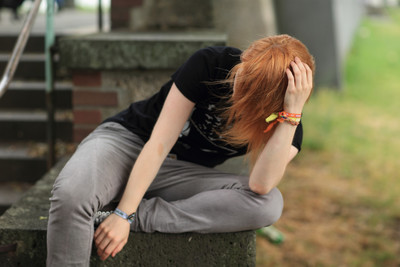 thinking / Konzeptionell / outdoor,cologne,hair,musical,monochrome